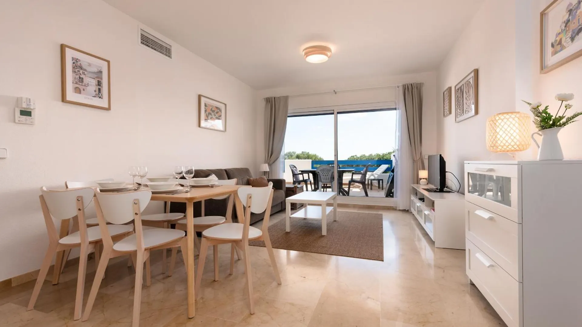 Duquesa Suites 2424 Azure Skyline 马尼尔瓦 0*,