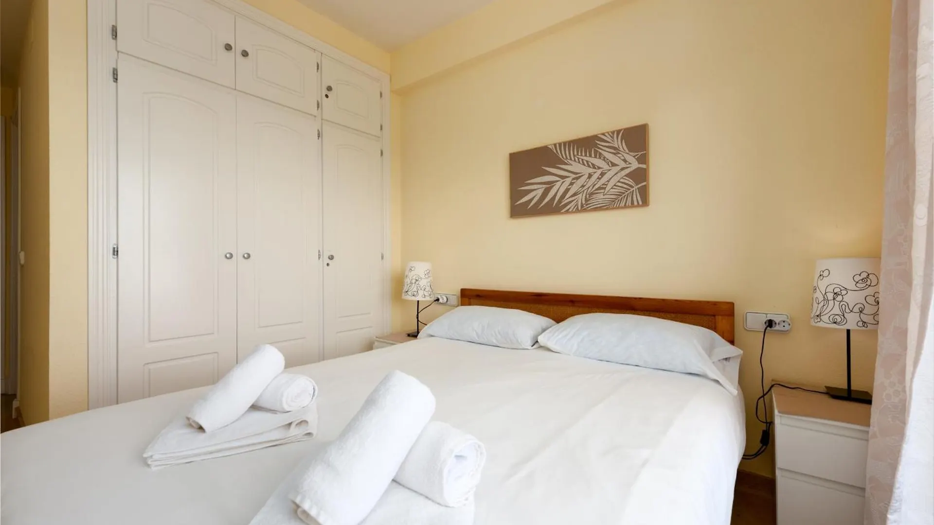 Duquesa Suites 2424 Azure Skyline 马尼尔瓦 0*,